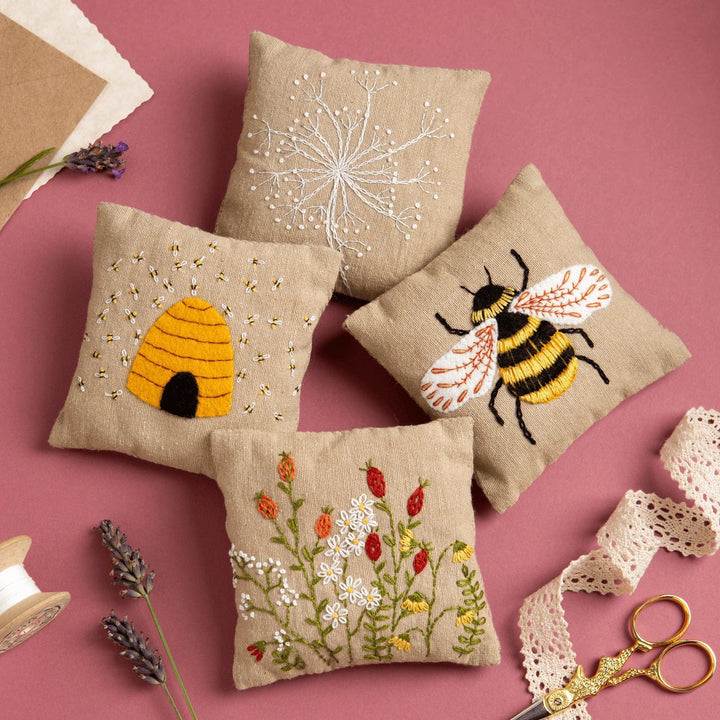 Default Bees Sachets - Corinne Lapierre Embroidery Kit