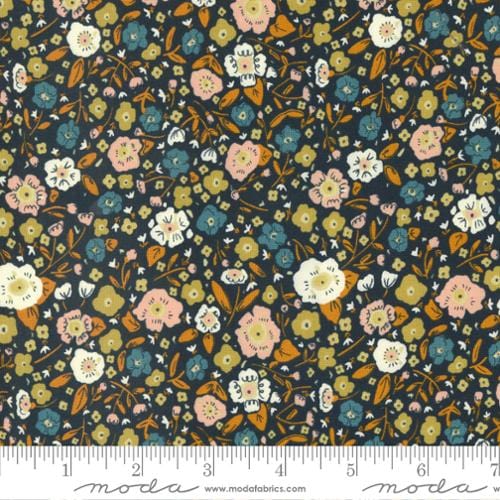 Calico in Midnight - Quaint Cottage - Gingiber