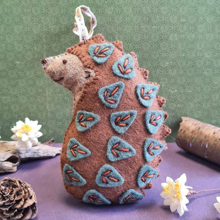 Default Folk Hedgehog Ornament - Corinne Lapierre Embroidery Kit