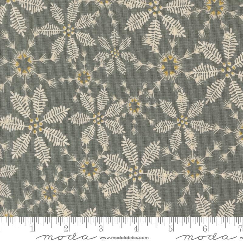 Default Snowy Lace in Fog Metallic - Old World Yuletide