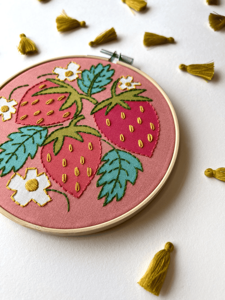 Strawberries - Embroidery Kit - Rikrack