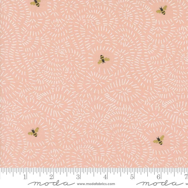 Default Twists and Turns in Rose - Bee Garden - Gingiber