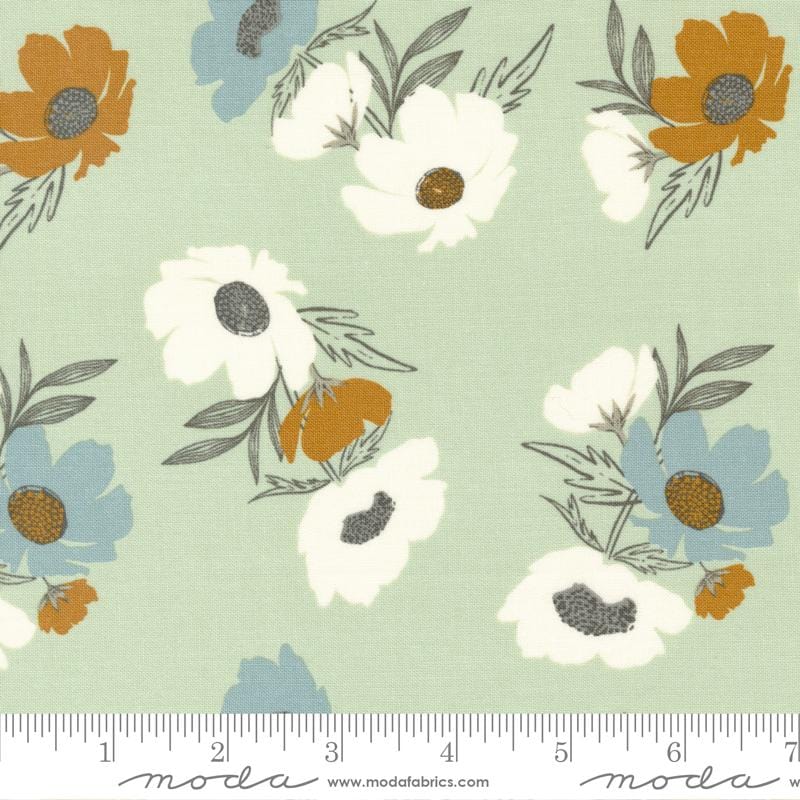 Default Woodland Wildflowers - Bold Bloom in Pale Mint