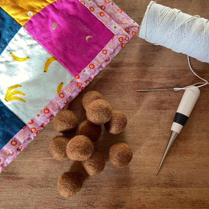 Default Wool Felt Balls - #16 Nutmeg - Ten 1" Balls, 2.2cm