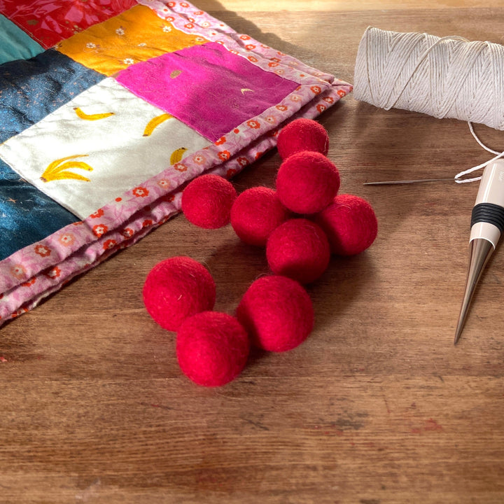 Default Wool Felt Balls - #2 Winterberry - Ten 1" Balls, 2.2cm