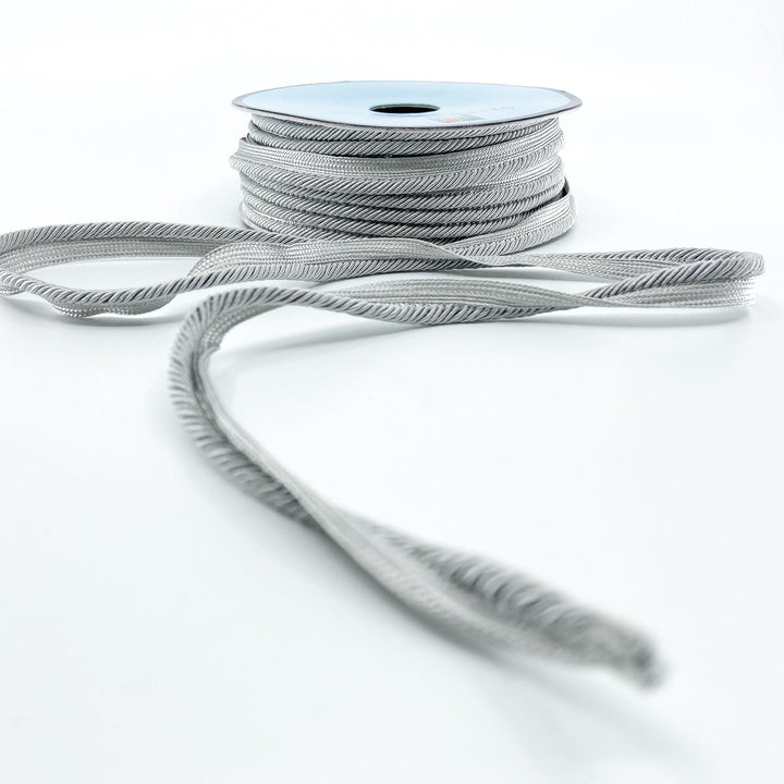 05mm Braid Piping in Gray