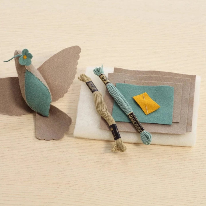 Beige & Teal Bird in Flight Kit - Level 1 - Threadfollower