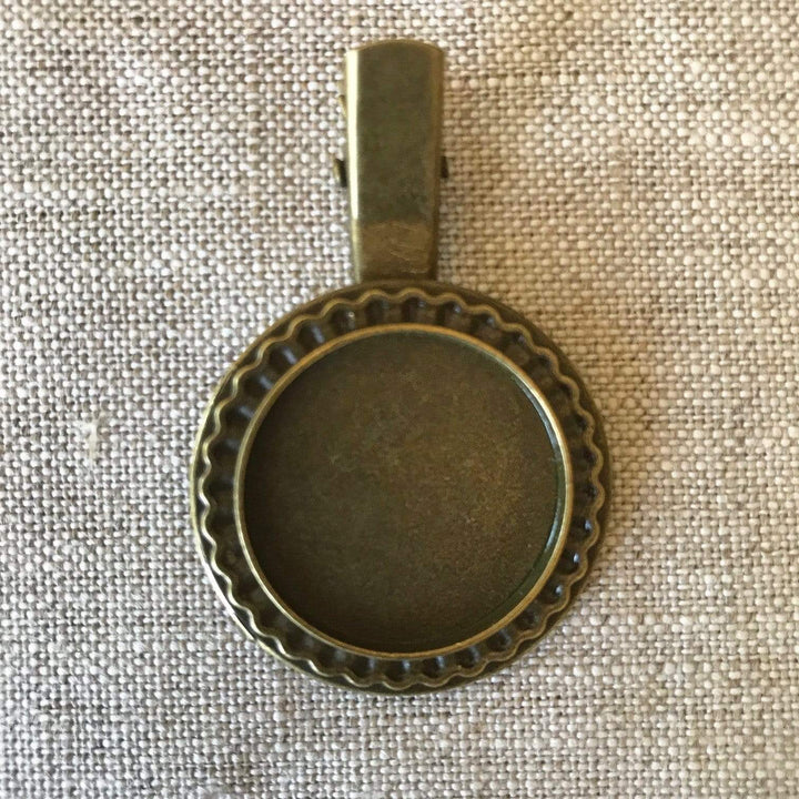 Bezel, Round, in Antique Bronze, ???mm Tray, 1 Piece
