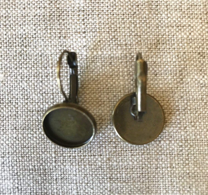 Earring Bezel, Round, in Antique Bronze, 12mm Tray, Two Pair