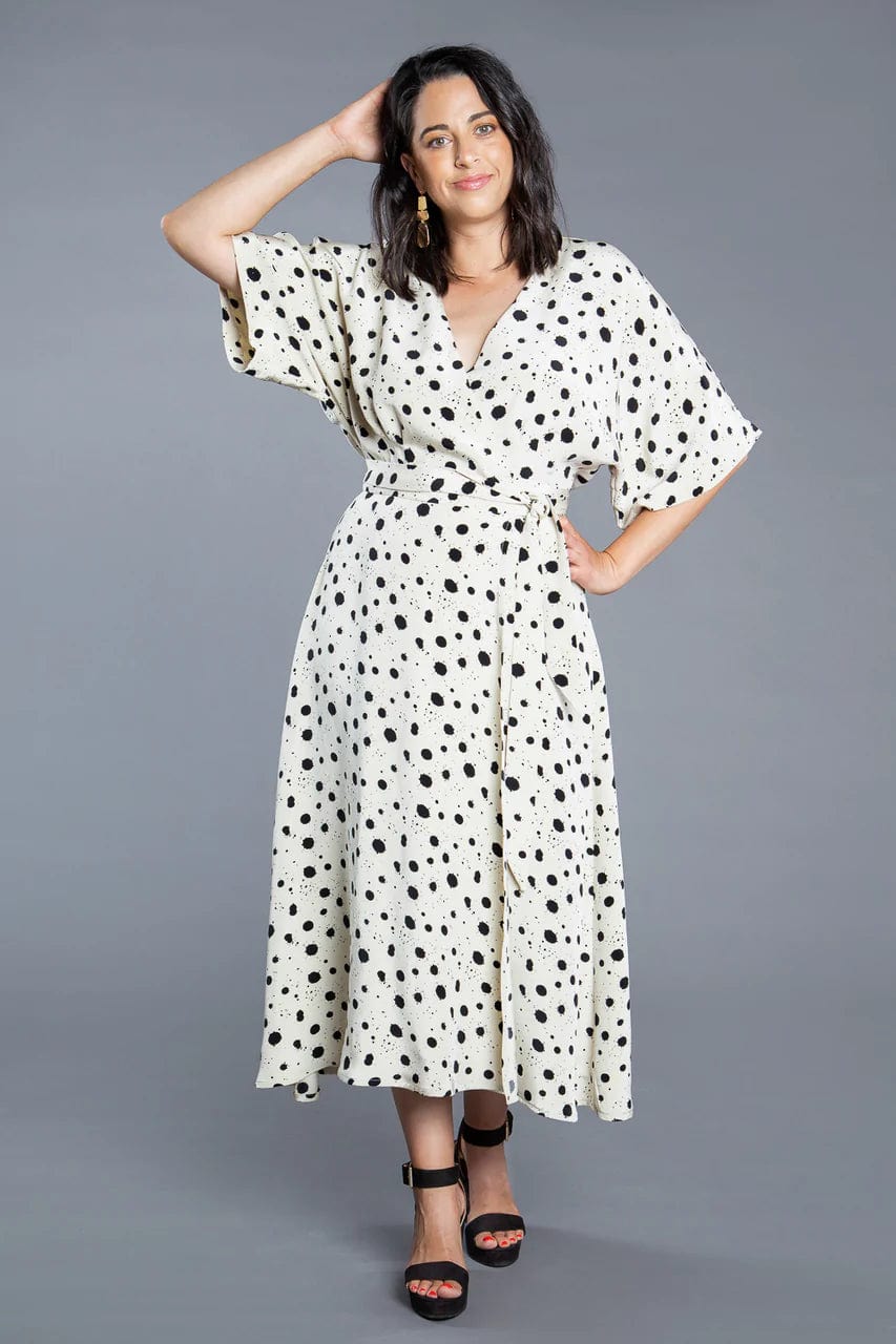 Elodie Wrap Dress - Closet Core Patterns - Sizes 0-20 Fiddlehead Artisan Supply Elodie Wrap Dress - Closet Core Patterns - Sizes 0-20 Fiddlehead Artisan Supply