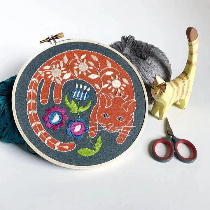 Garden Cat - Embroidery Kit - Rikrack