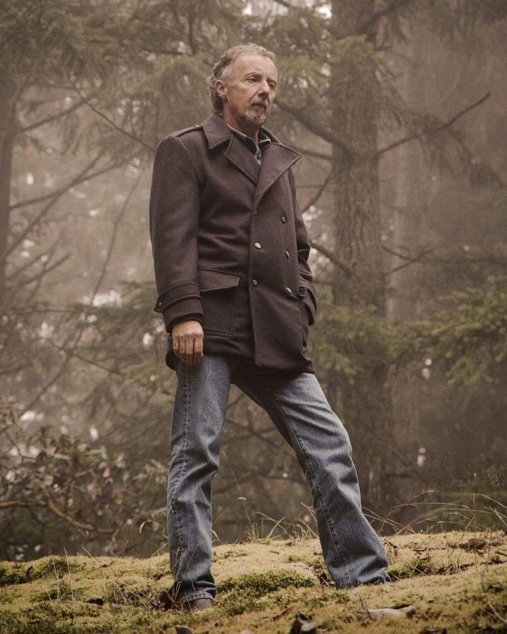 Goldstream Peacoat, Thread Theory