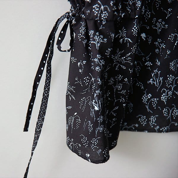 nani IRO Organic Lawn - Bear Fruits in Color E