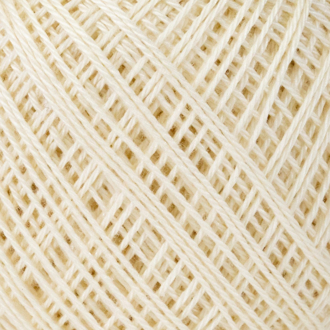 Thin Sashiko Thread - 88 Yard Ball in Off White (202)