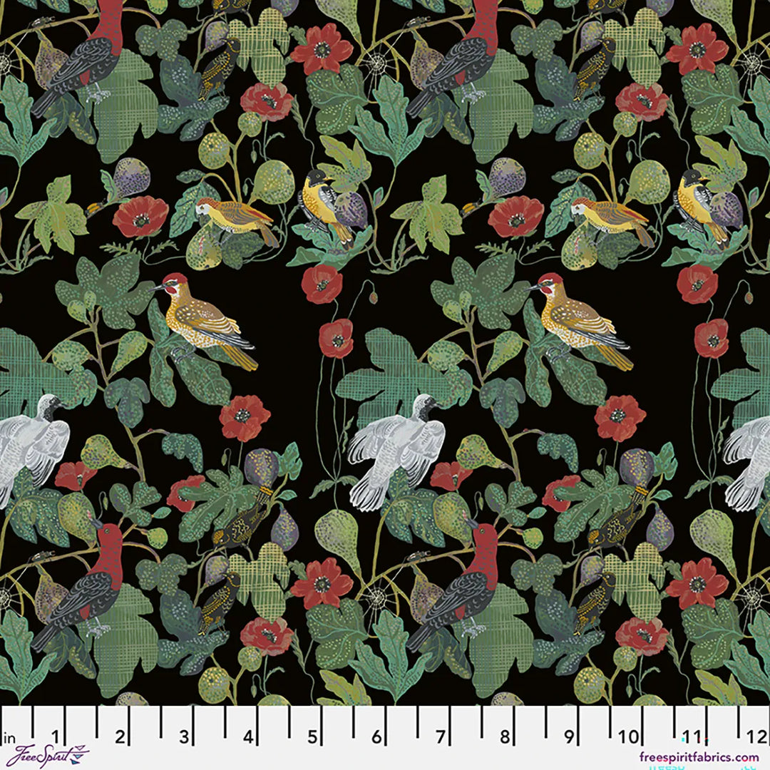 Default Brids in the Fig Tree in Black - Last Fall in Japan - Nathalie Letè