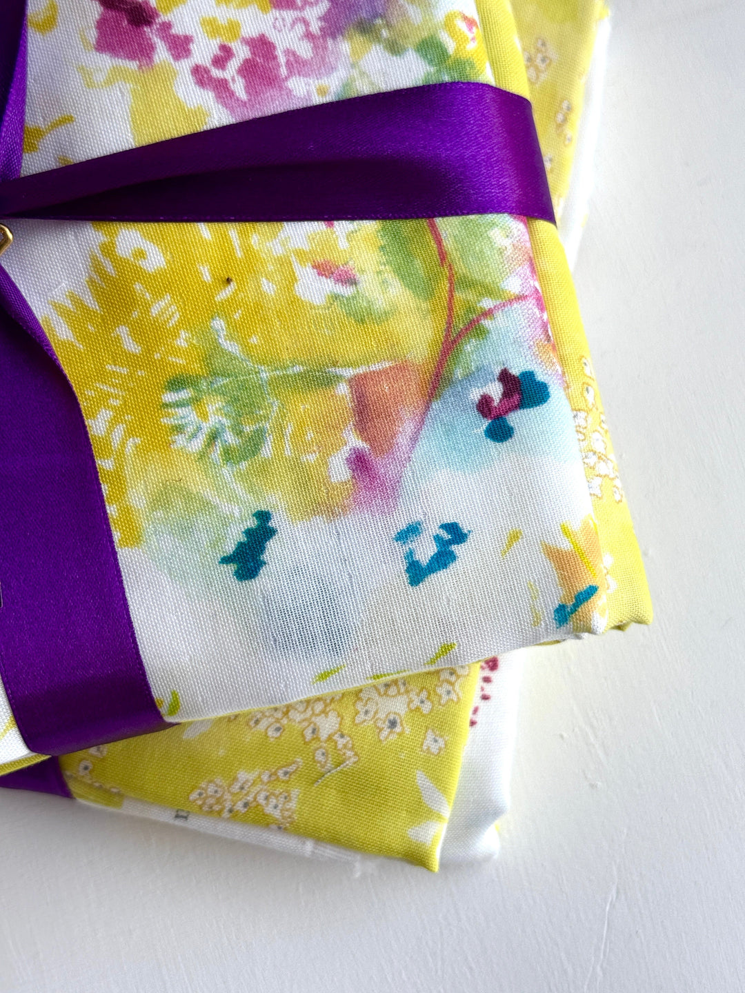 Default Encounter in A ORGANIC + Lei Nani White on Yellow - Baby Blanket Kit