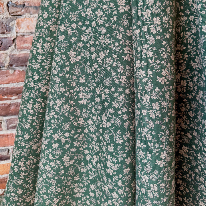 Default English Garden in Ivy - Japanese Pinwale Corduroy