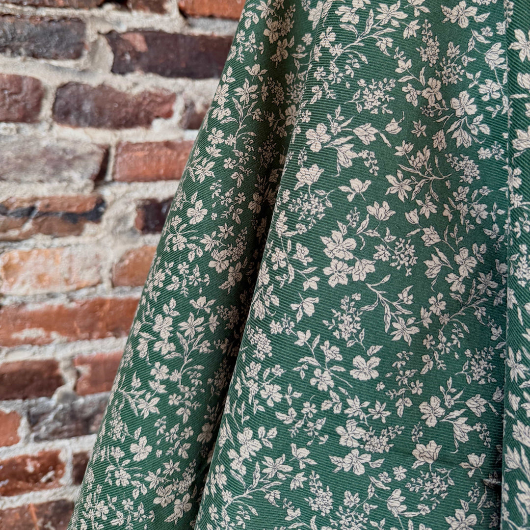 Default English Garden in Ivy - Japanese Pinwale Corduroy