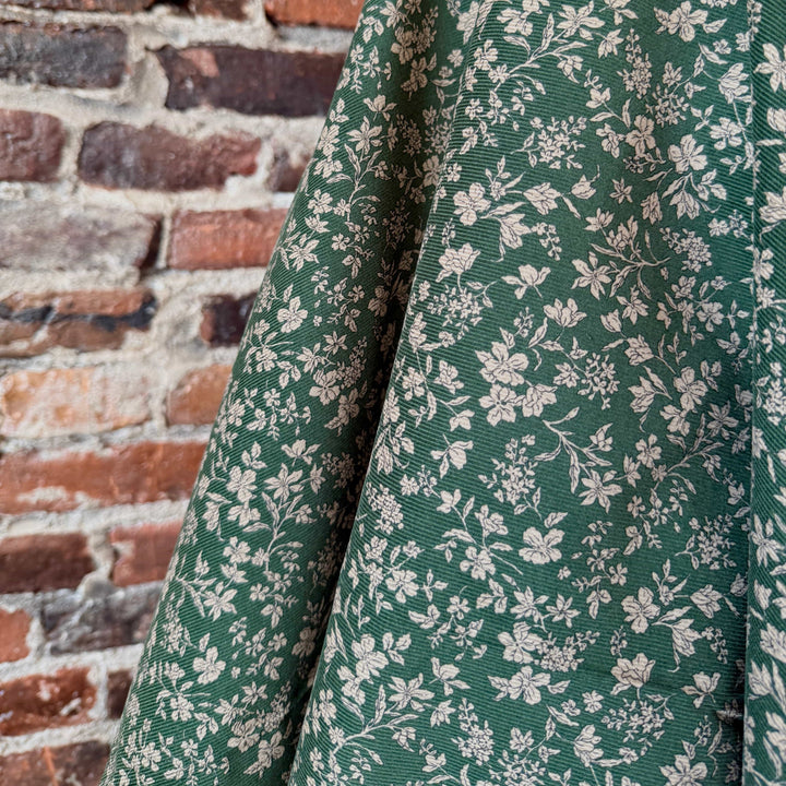 Default English Garden in Ivy - Japanese Pinwale Corduroy