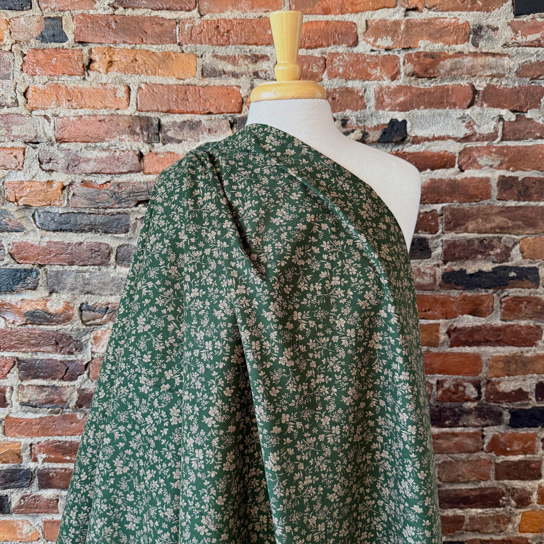 Default English Garden in Ivy - Japanese Pinwale Corduroy