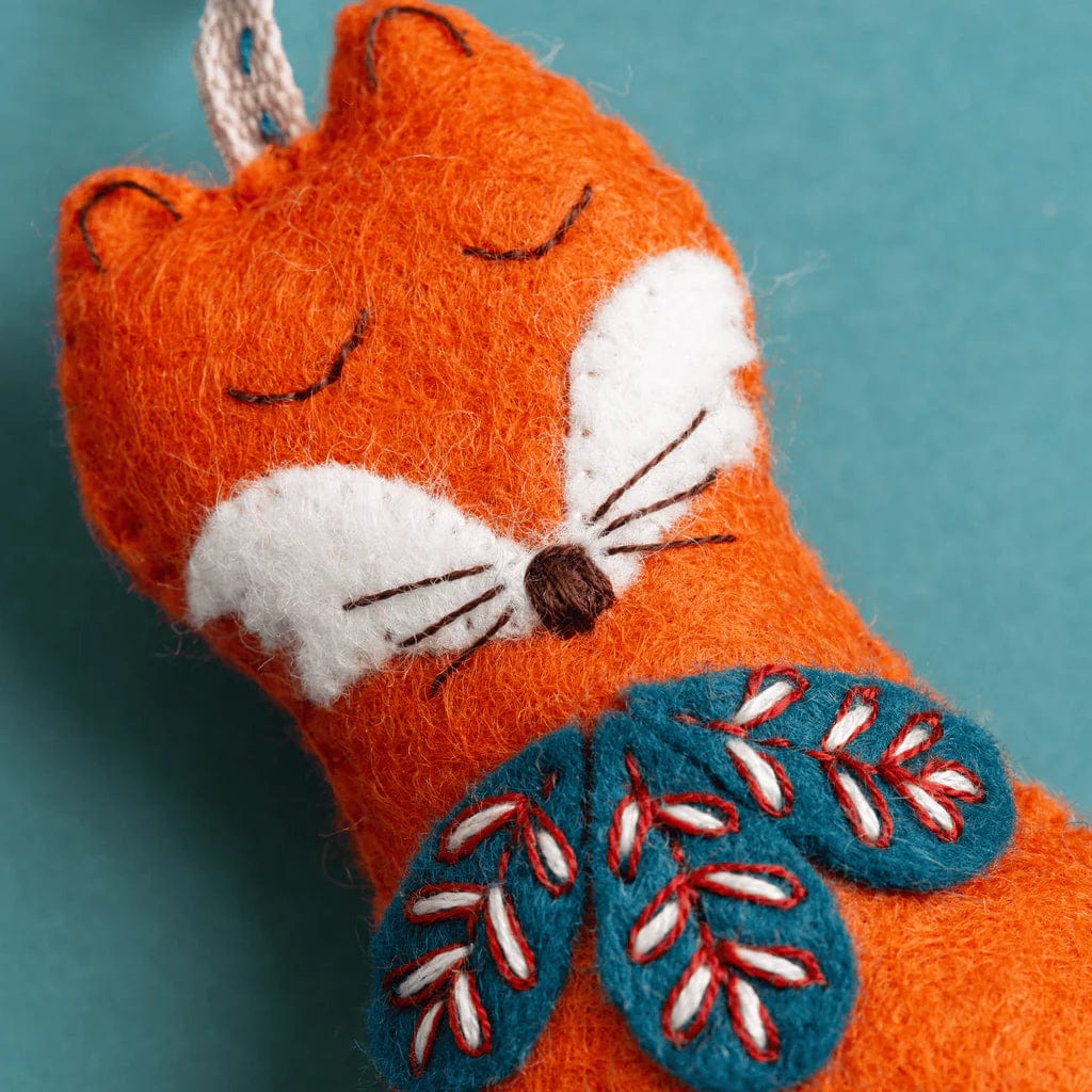 Default Folk Fox Ornament - Corinne Lapierre Embroidery Kit