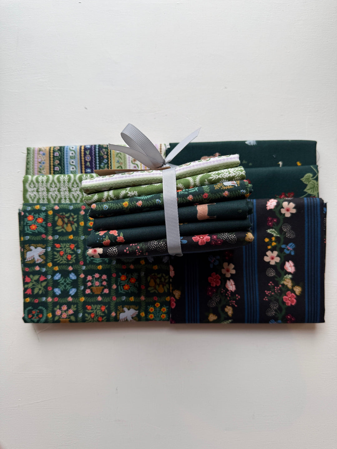 Default Green Gracie Bundle - 6 FQ - Rifle Paper Co.