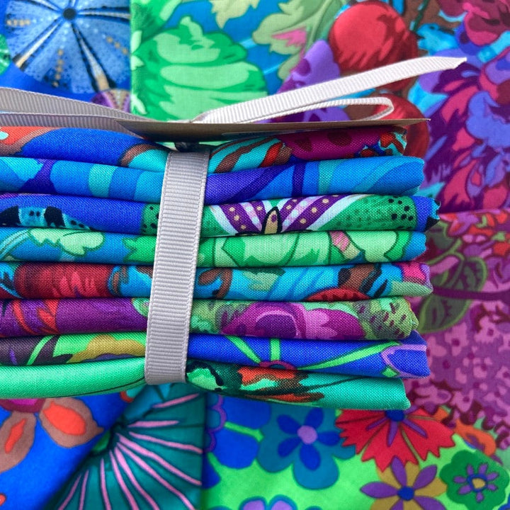 Default Kaffe Fassett Bundle in Blue - 8 FQs