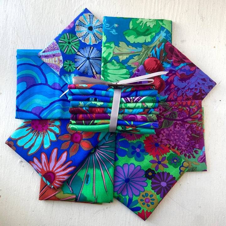 Default Kaffe Fassett Bundle in Blue - 8 FQs