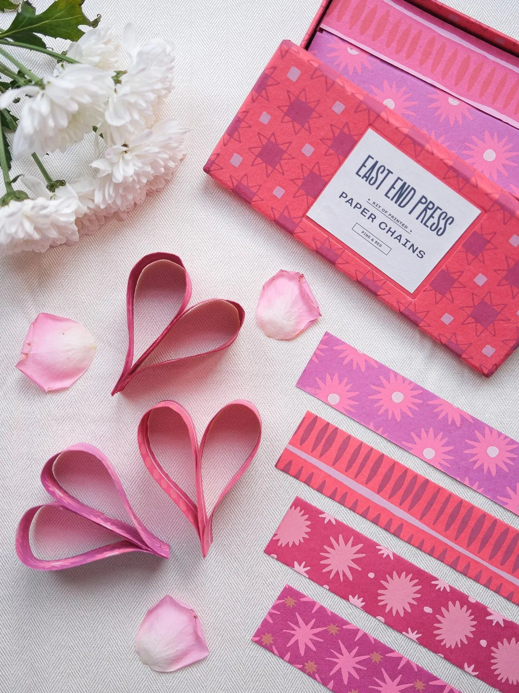 Default Pink & Red Paper Chain Kit from East End Press