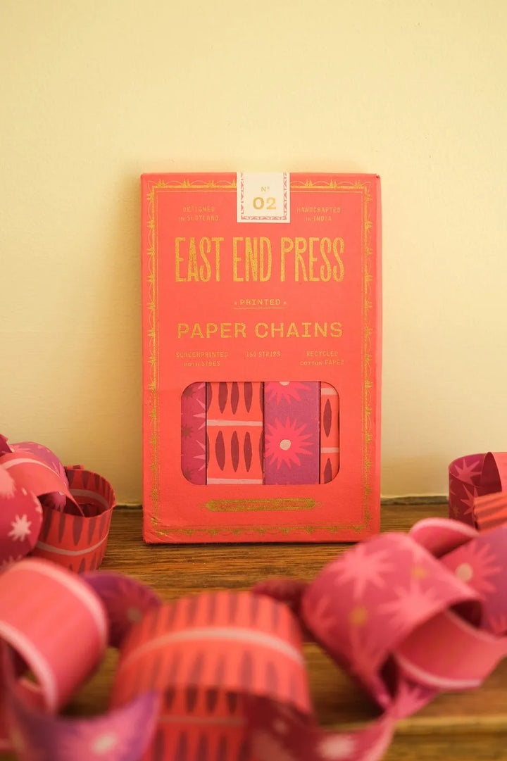 Default Pink & Red Paper Chain Kit from East End Press