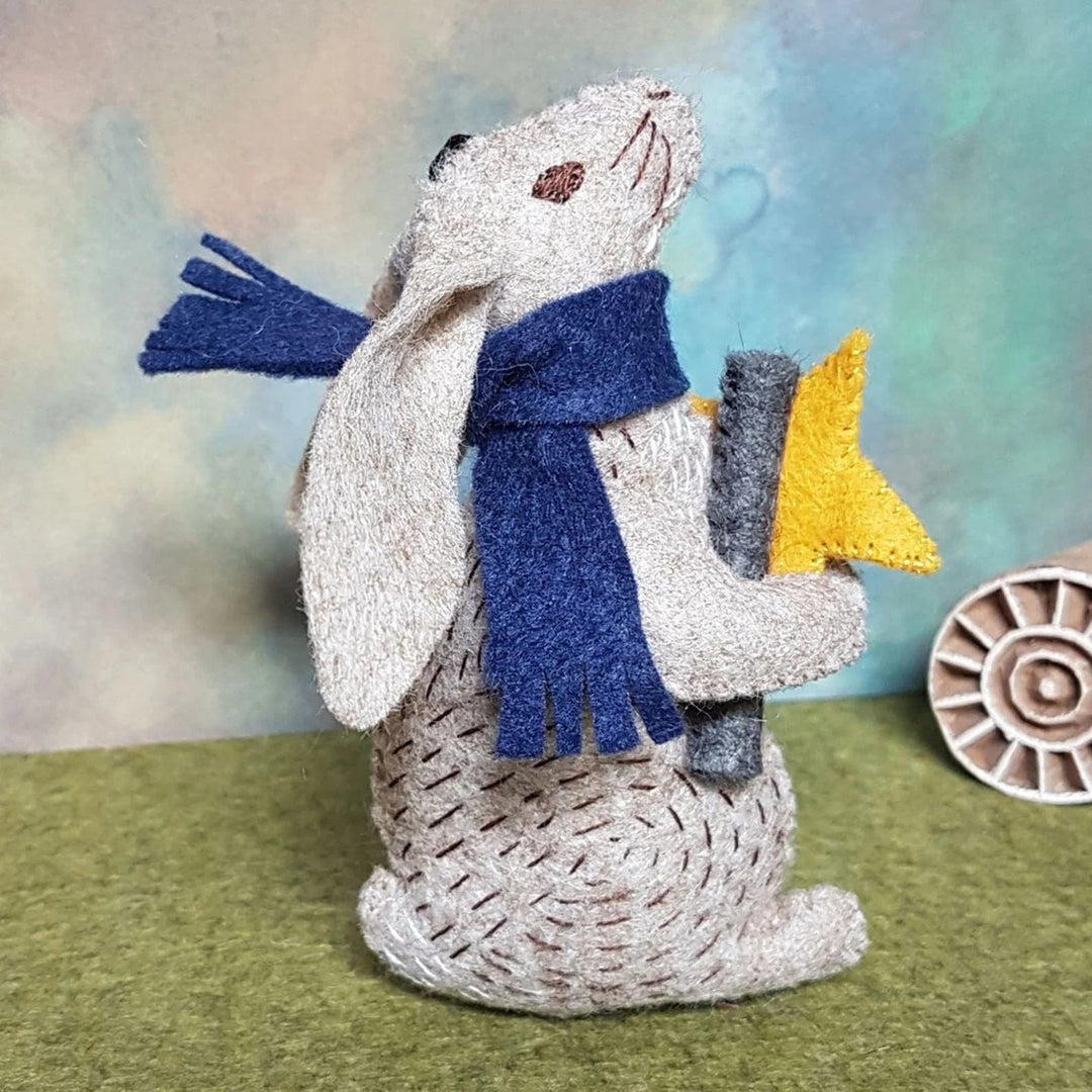 Default Prof Hare Stargazer - Corinne Lapierre Embroidery Kit