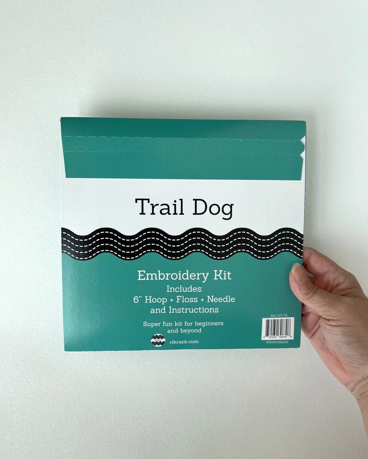 Default Rikrack Embroidery Kit Trail Dog