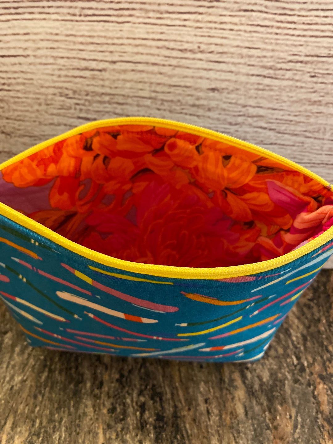 Default Sewing Zipper Pouches with Catie Clark  11/2/25