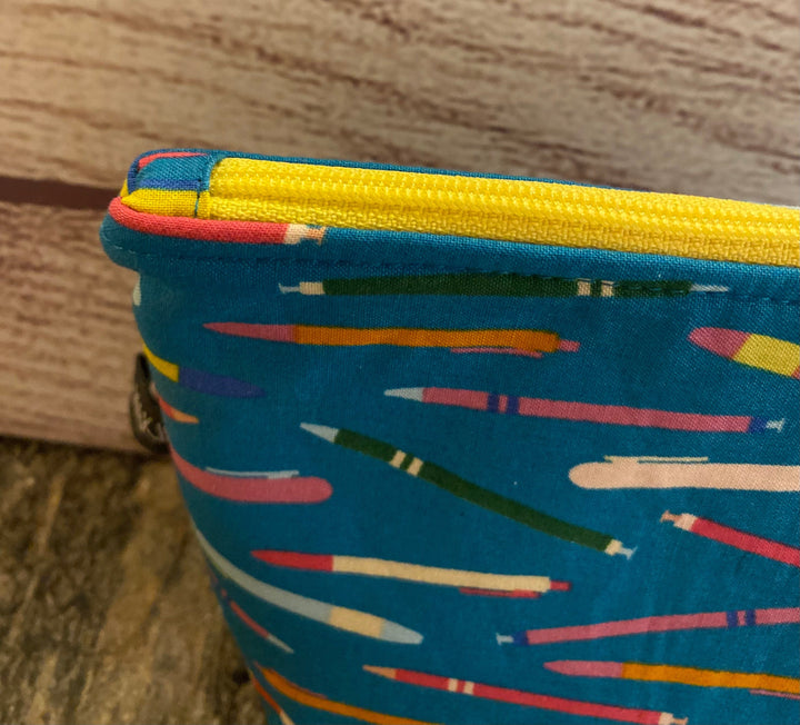 Default Sewing Zipper Pouches with Catie Clark  11/2/25