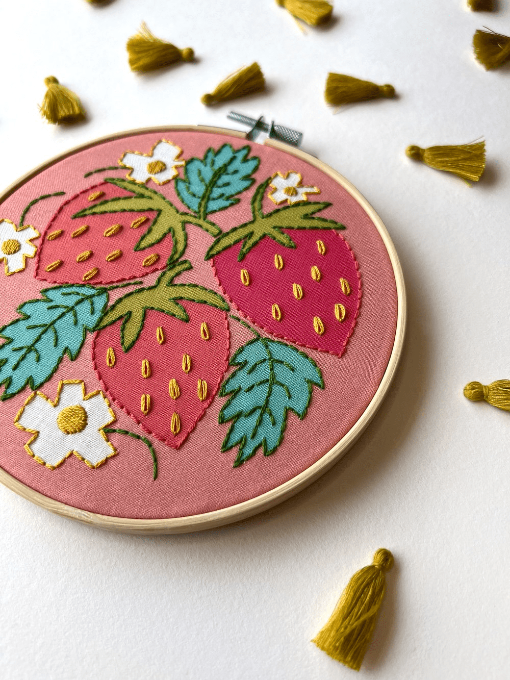 Strawberries - Embroidery Kit - Rikrack