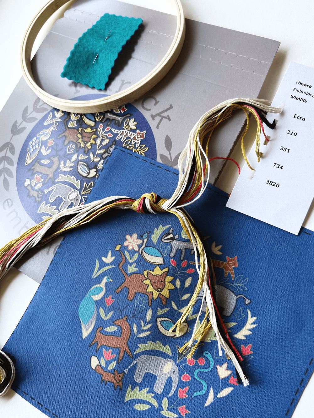 Wildlife - Embroidery Kit - Rikrack