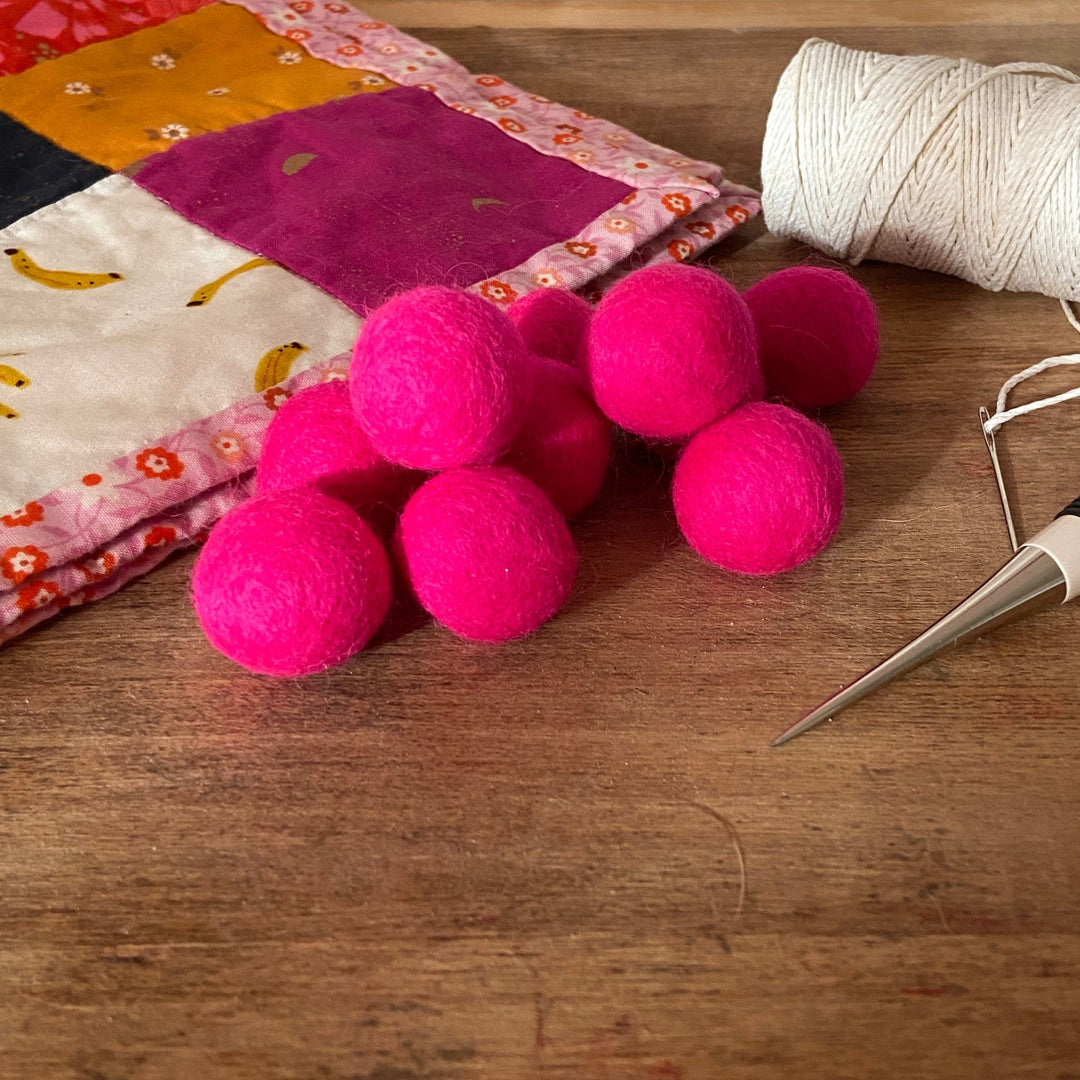 Default Wool Felt Balls - #62 Phlox - Ten 1" Balls, 2.2cm