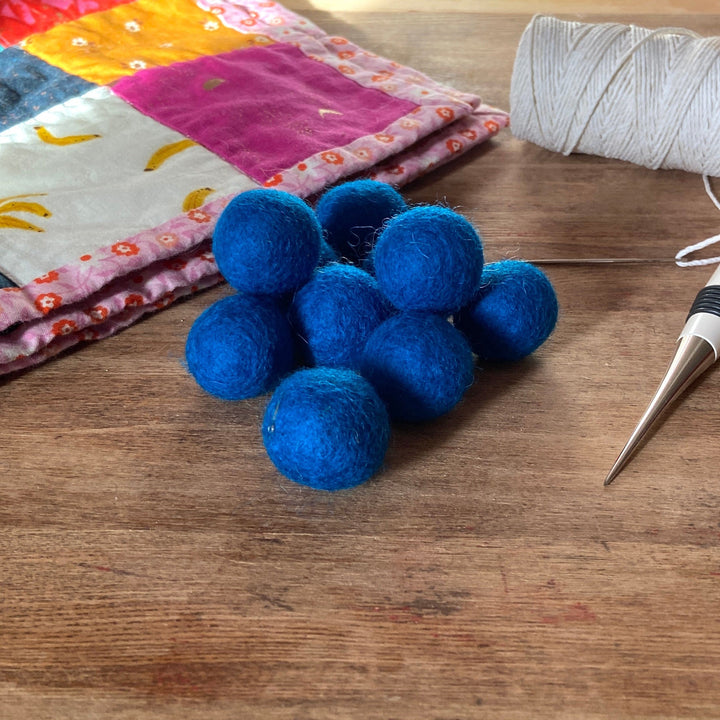 Default Wool Felt Balls - #67 Peacock - Ten 1" Balls, 2.2cm