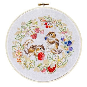 Nature Studies Embroidery Kit - Berry Patch Chipmunks - Heidi Boyd