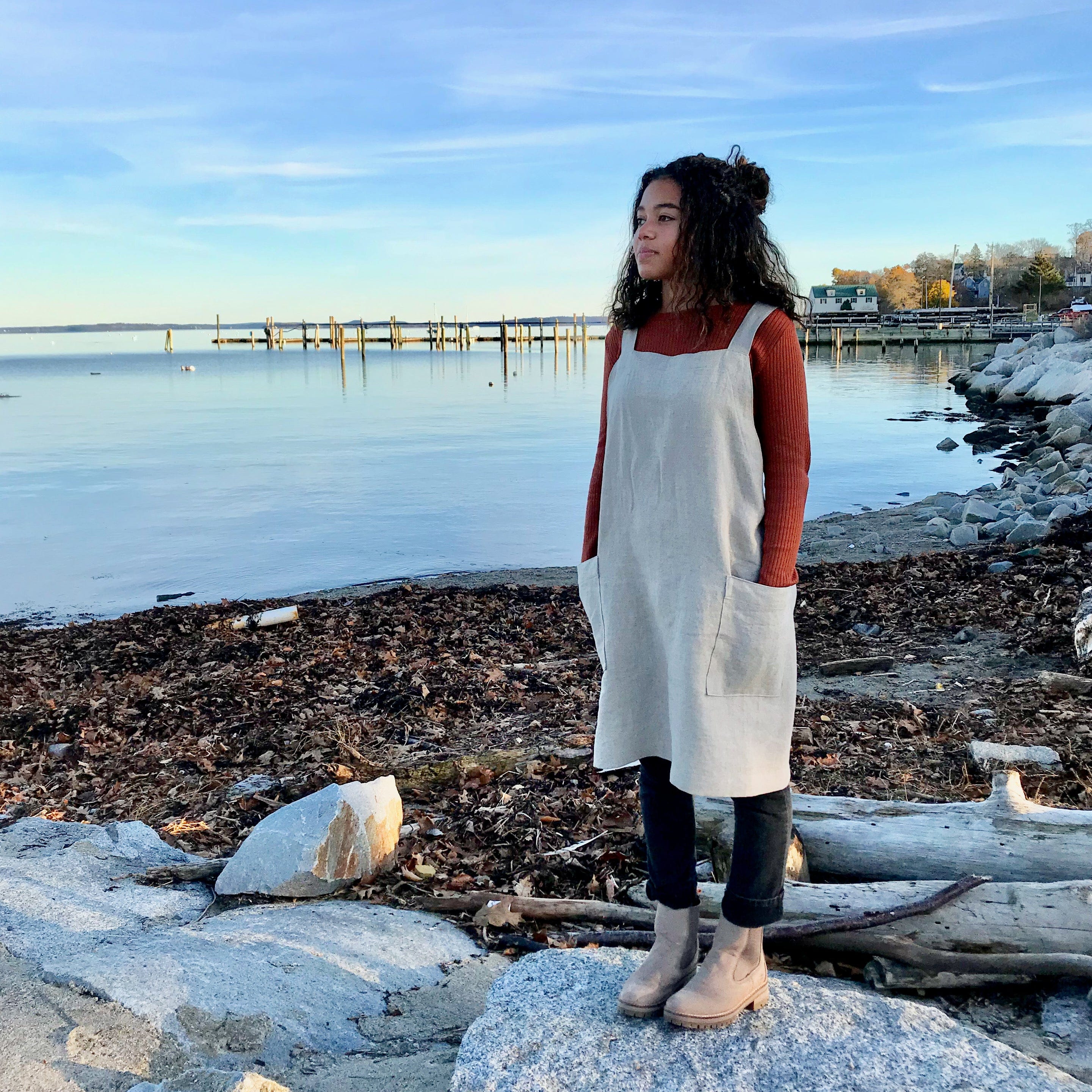 The Driftwood Apron Pattern – Fiddlehead Artisan Supply
