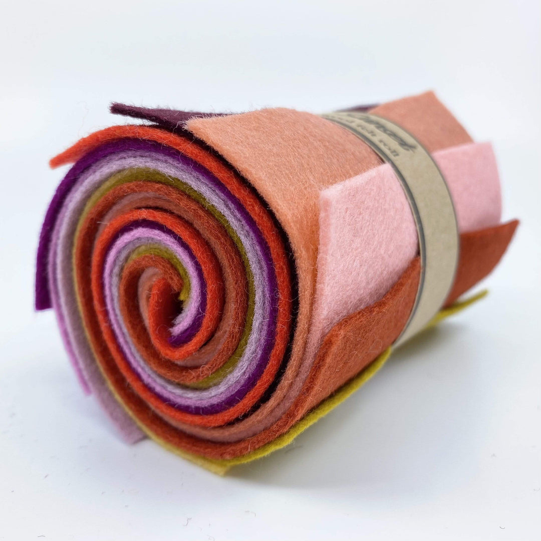 Large Wool Felt Roll - Mid Century Christmas – Fiddlehead Artisan Supply
